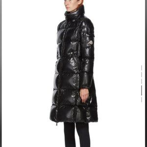 MONCLER BLACK DOWN SHINY COAT